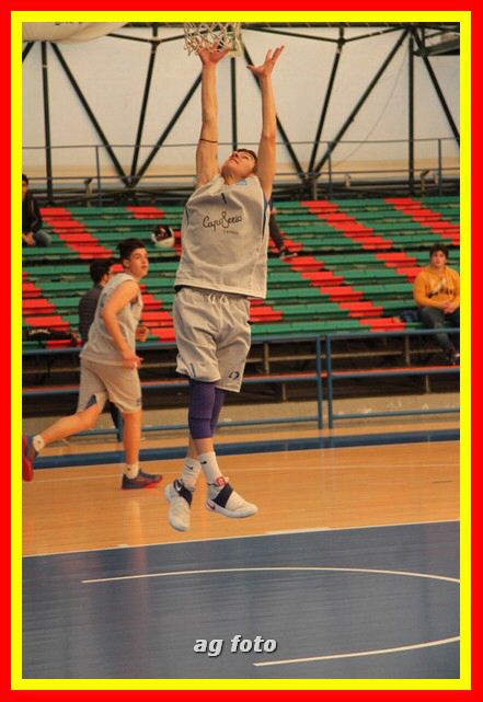 170407 basketU16 028_tn.jpg